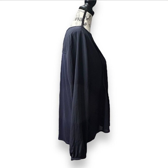 Ann Taylor M Navy Pleated Blouse Long Sleeve Keyhole Neck Career Office Work Top - Picture 5 of 13